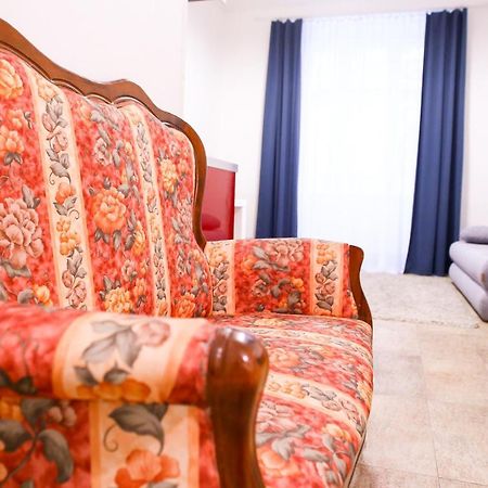 Stefania Apartment Centre Prague Extérieur photo