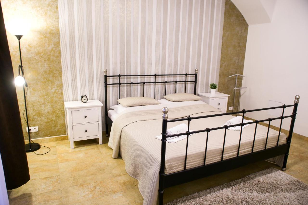 Stefania Apartment Centre Prague Extérieur photo