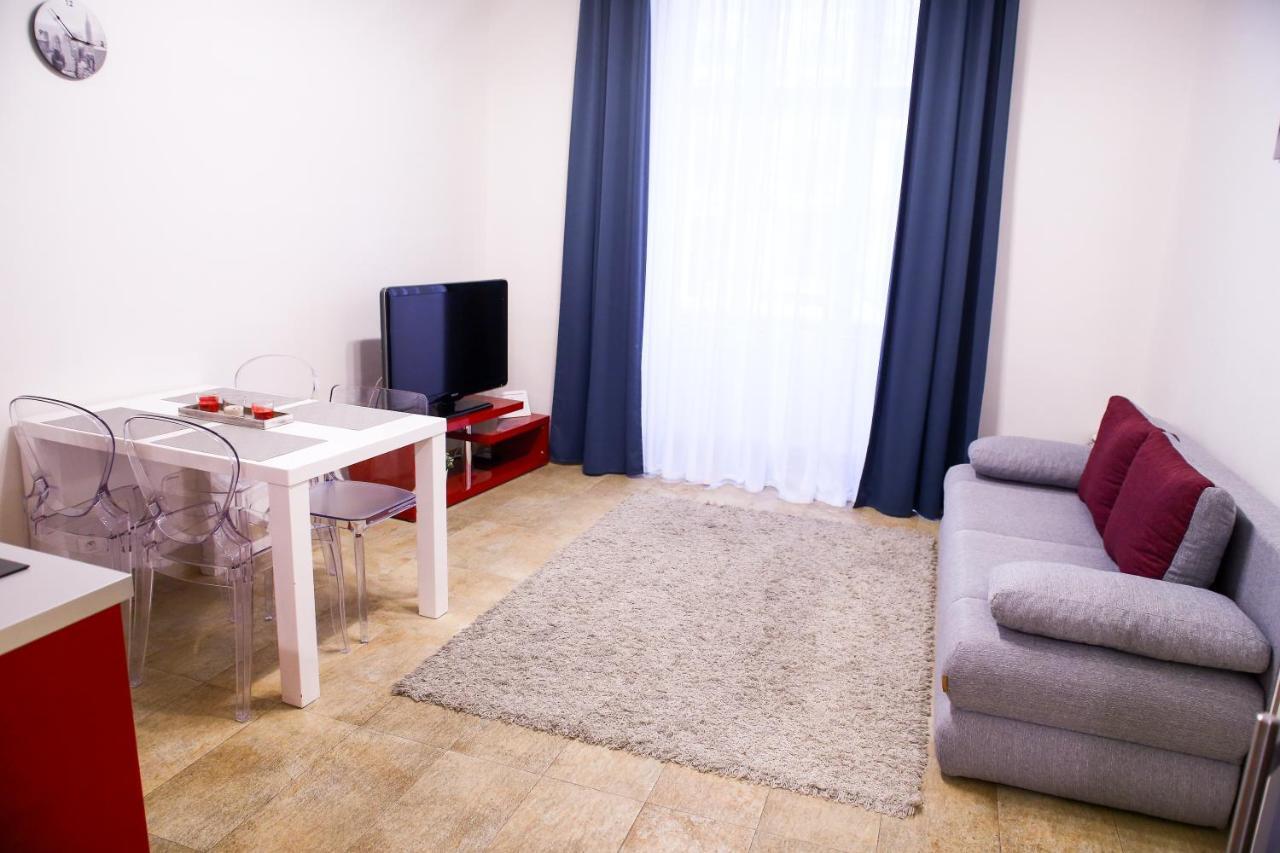 Stefania Apartment Centre Prague Extérieur photo